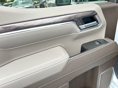 New 2026 Chevrolet Silverado 1500 LTZ w/ LTZ Premium Package AWD/4WD image 19