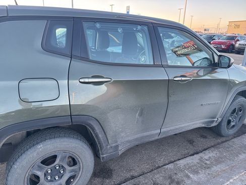 Used 2018 Jeep Compass Sport w/ Tech Group image 10