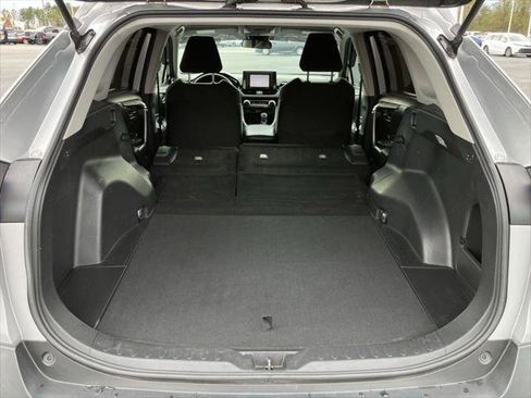 Certified 2021 Toyota RAV4 LE image 25