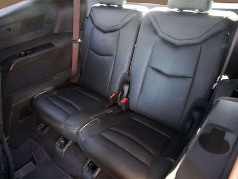 Used 2023 Cadillac XT6 Premium Luxury image 27