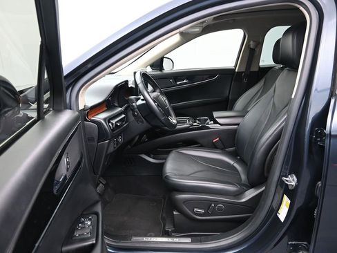 Used 2023 Lincoln Nautilus Reserve image 14