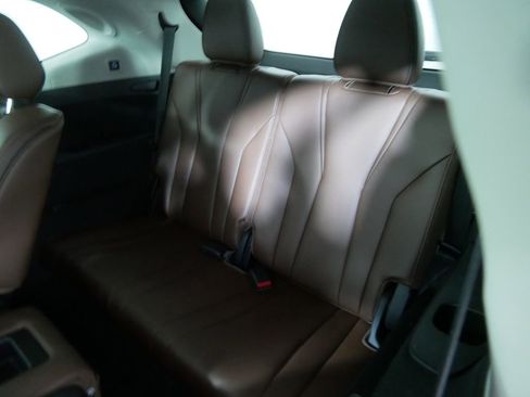 Used 2022 Acura MDX SH-AWD w/ Advance Package image 18