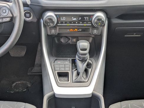 Used 2024 Toyota RAV4 XLE AWD/4WD image 19