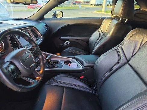 Used 2022 Dodge Challenger R/T image 6