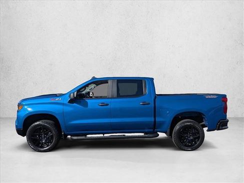 Used 2024 Chevrolet Silverado 1500 Custom Trail Boss w/ Turbomax Blackout Package AWD/4WD image 8