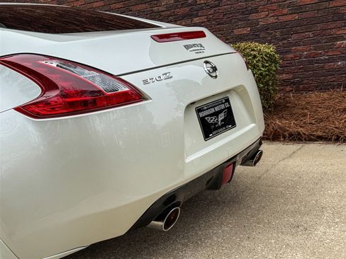 Used 2020 Nissan 370Z Coupe image 23