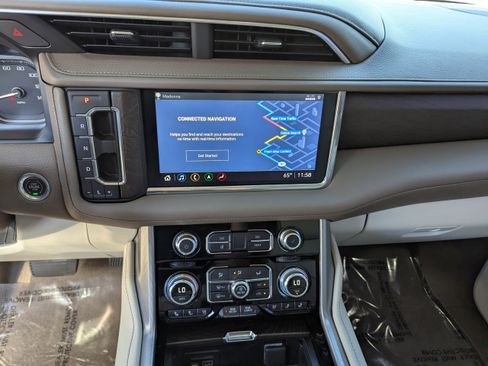 Used 2021 GMC Yukon Denali w/ Denali Ultimate Package image 30