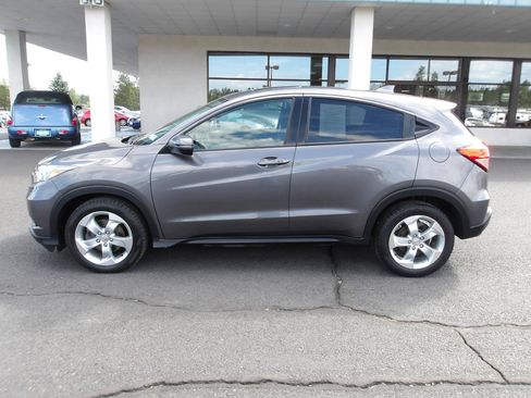 Used 2016 Honda HR-V EX image 2