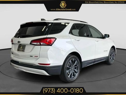 Used 2022 Chevrolet Equinox RS w/ Infotainment Package image 6