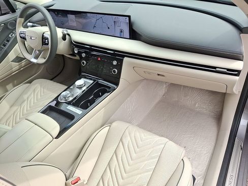 Used 2025 Genesis G80 3.5T Sport image 22