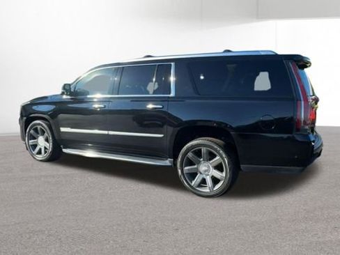 Used 2020 Cadillac Escalade ESV Luxury image 6