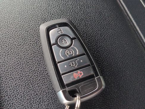 Used 2023 Ford Expedition Limited AWD/4WD image 37