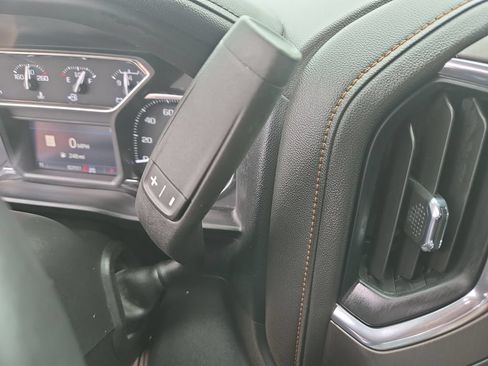 Used 2022 GMC Sierra 1500 AT4 w/ AT4 Premium Package AWD/4WD image 32