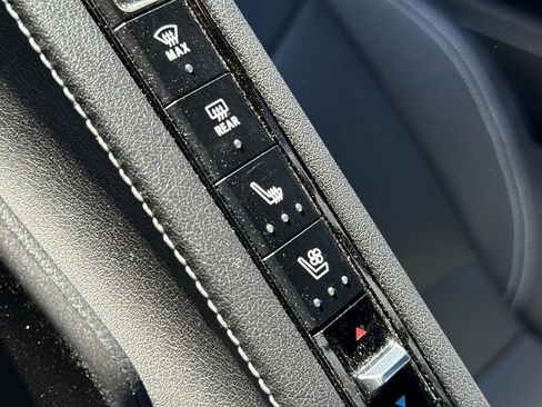 Used 2023 Chevrolet Corvette Stingray Preferred Conv w/ 2LT image 33