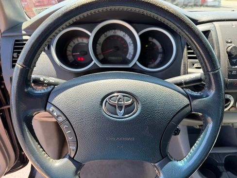 Used 2011 Toyota Tacoma 4x4 Double Cab w/ Convenience Pkg image 16