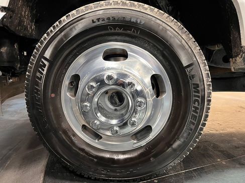 Used 2024 Ford F350 Lariat w/ Lariat Ultimate Package image 35