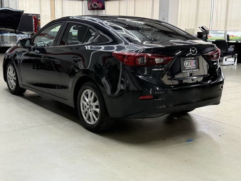 Used 2014 MAZDA MAZDA3 i Touring image 2