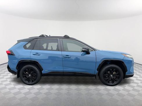 Used 2022 Toyota RAV4 XSE AWD/4WD image 4