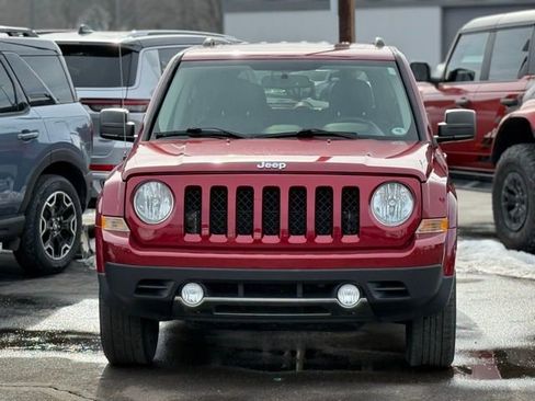 Used 2017 Jeep Patriot High Altitude image 31
