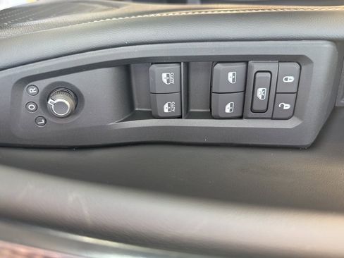 New 2025 Jeep Grand Cherokee Altitude image 20