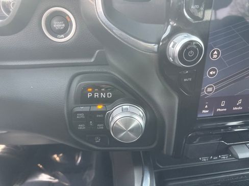 Used 2025 RAM 1500 Laramie image 10