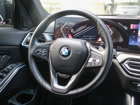 Used 2023 BMW 330i Sedan w/ Premium Package image 15