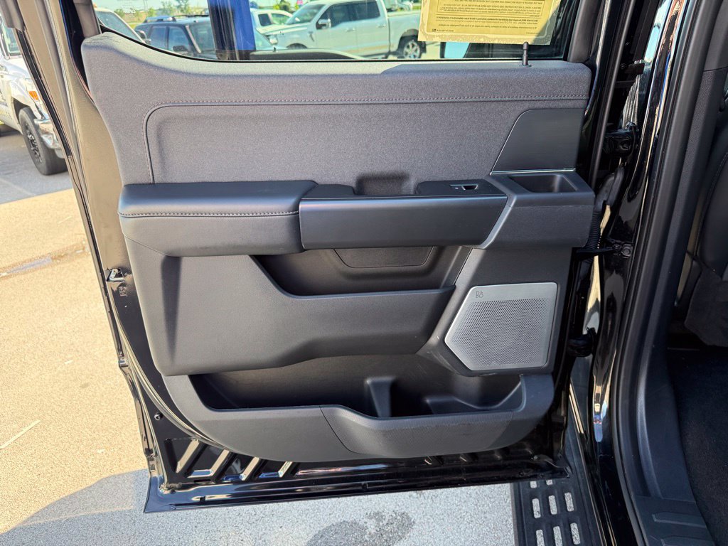Used 2023 Ford F150 Raptor AWD/4WD image 13