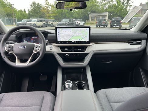 New 2026 Ford Explorer Active AWD/4WD image 23