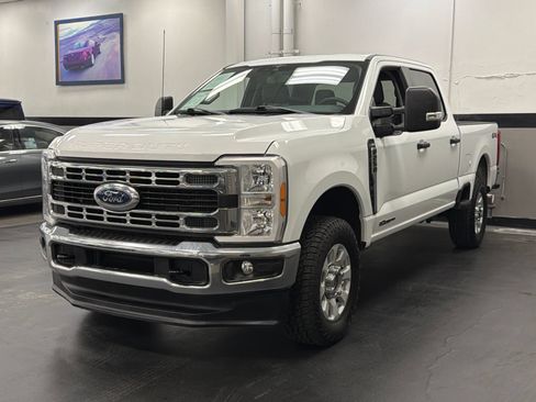 Used 2023 Ford F250 XLT AWD/4WD image 6