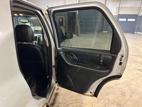 Used 2006 Ford Escape Limited image 27