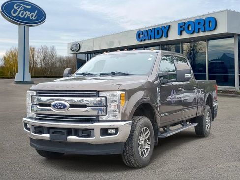 Used 2017 Ford F250 Lariat w/ Lariat Value Package AWD/4WD image 2