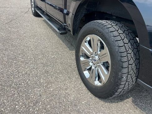 Used 2020 Ford F150 XLT w/ Equipment Group 302A Luxury AWD/4WD image 24
