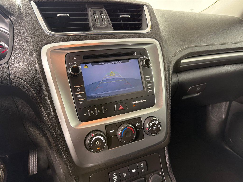 Used 2015 GMC Acadia SLE FWD image 16