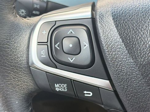 Used 2017 Toyota Camry XLE w/ Moonroof Package FWD image 16