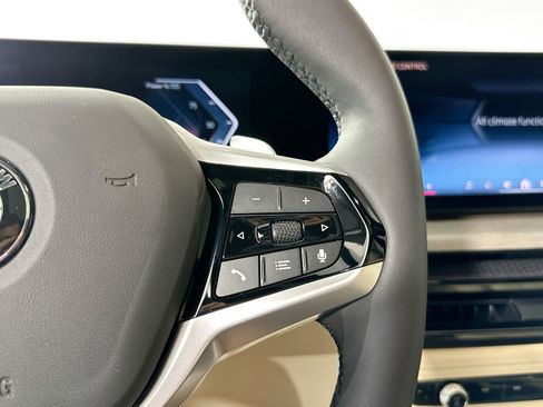 Used 2025 BMW 330i 330i w/ Premium Package image 20