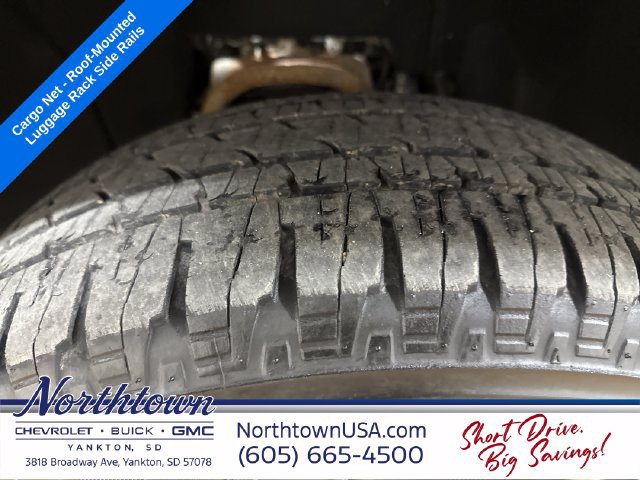 Used 2018 Chevrolet Tahoe Premier AWD/4WD image 23