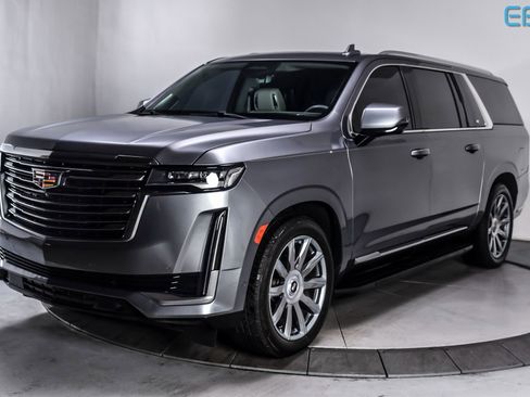 Used 2021 Cadillac Escalade ESV Premium Luxury Platinum image 2