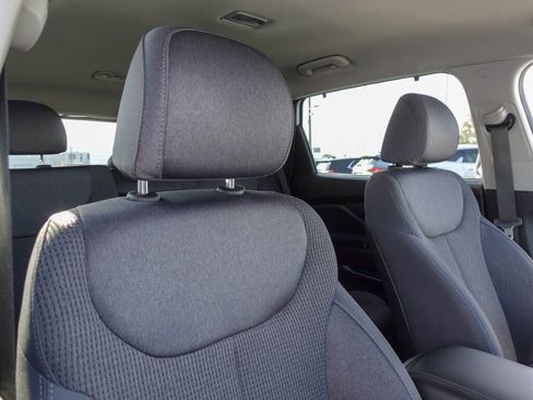 Used 2020 Hyundai Santa Fe SEL w/ Convenience Package image 15