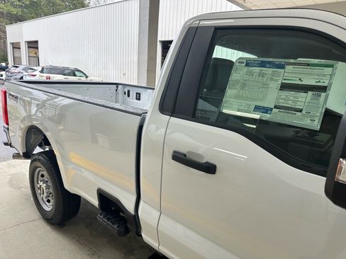 New 2026 Ford F250 XL w/ XL Chrome Package AWD/4WD image 11