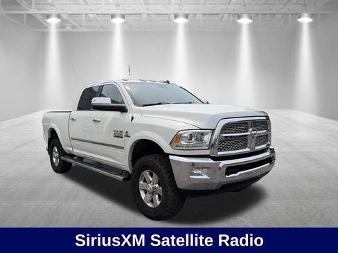Used 2018 RAM 2500 Laramie w/ Convenience Group AWD/4WD image 10