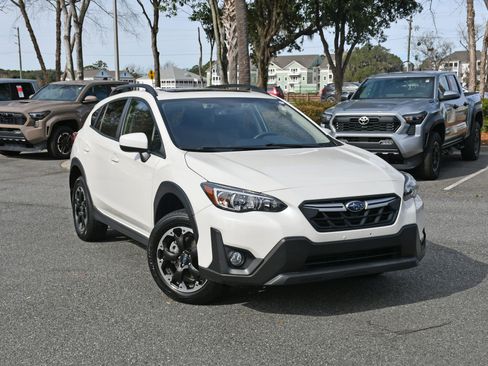 Used 2023 Subaru Crosstrek 2.0i Premium image 6