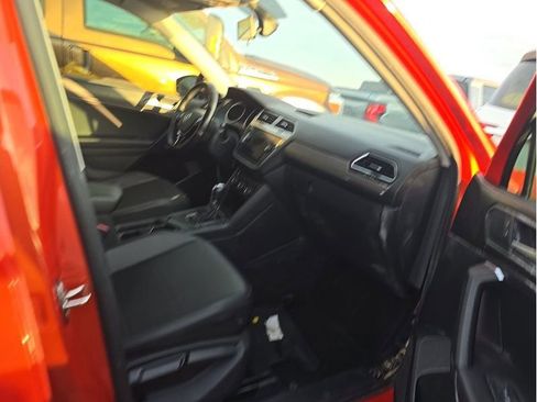 Used 2019 Volkswagen Tiguan SE FWD image 15