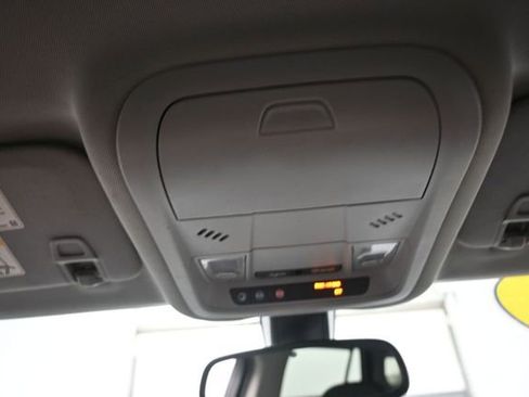 Used 2018 GMC Terrain SLE w/ Driver Convenience Package FWD image 12