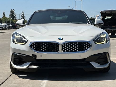 Used 2020 BMW Z4 sDrive30i w/ Premium Package RWD image 9