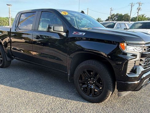 Used 2024 Chevrolet Silverado 1500 RST w/ Z71 Off-Road Package AWD/4WD image 3