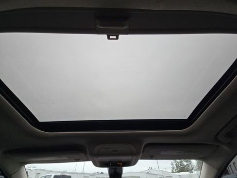 Used 2023 GMC Acadia Denali w/ Denali Technology Package image 47