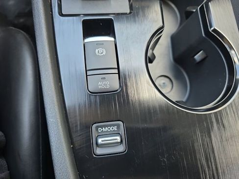 Used 2024 Nissan Rogue SV w/ SV Premium Package FWD image 28