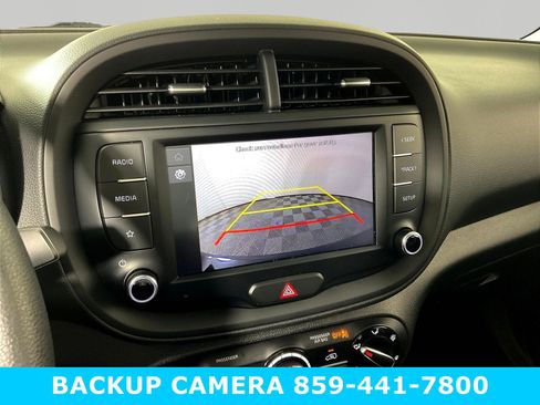 Used 2023 Kia Soul LX FWD image 10