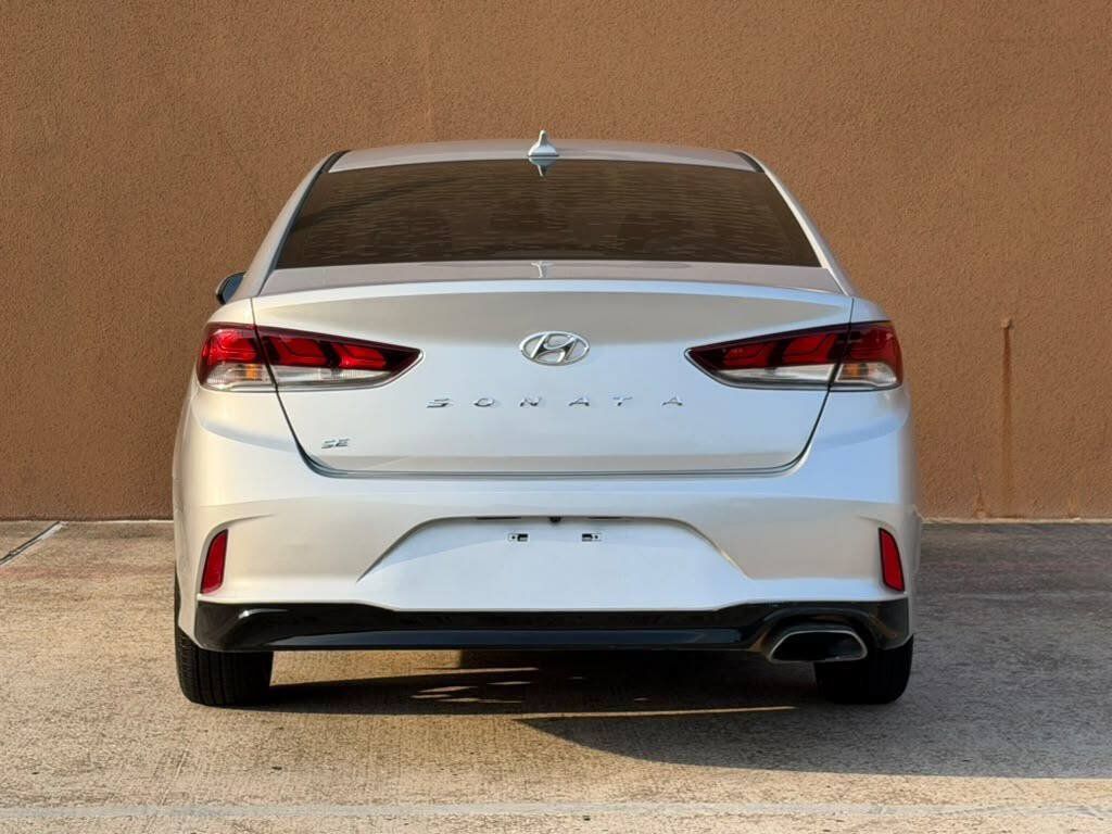 Used 2018 Hyundai Sonata SE FWD image 6