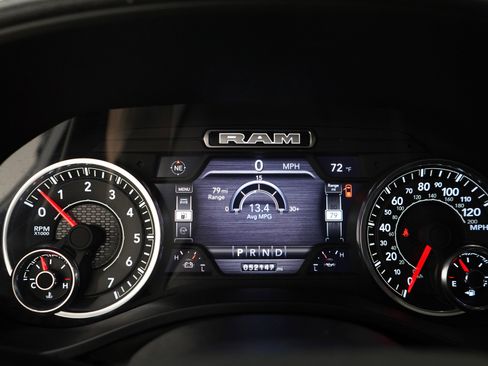 Used 2024 RAM 1500 Laramie AWD/4WD image 30